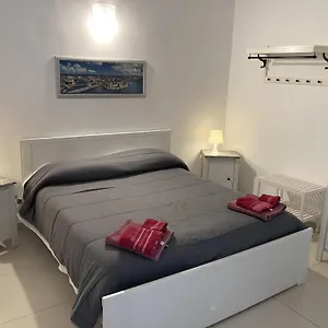 appartamento-aurora-bari.barihotels.org/