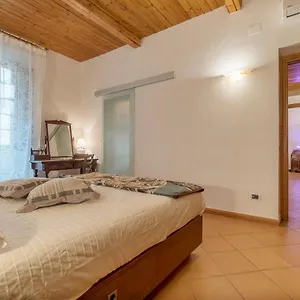 villa-borghese-roomy-flat.it-romehotels.com/